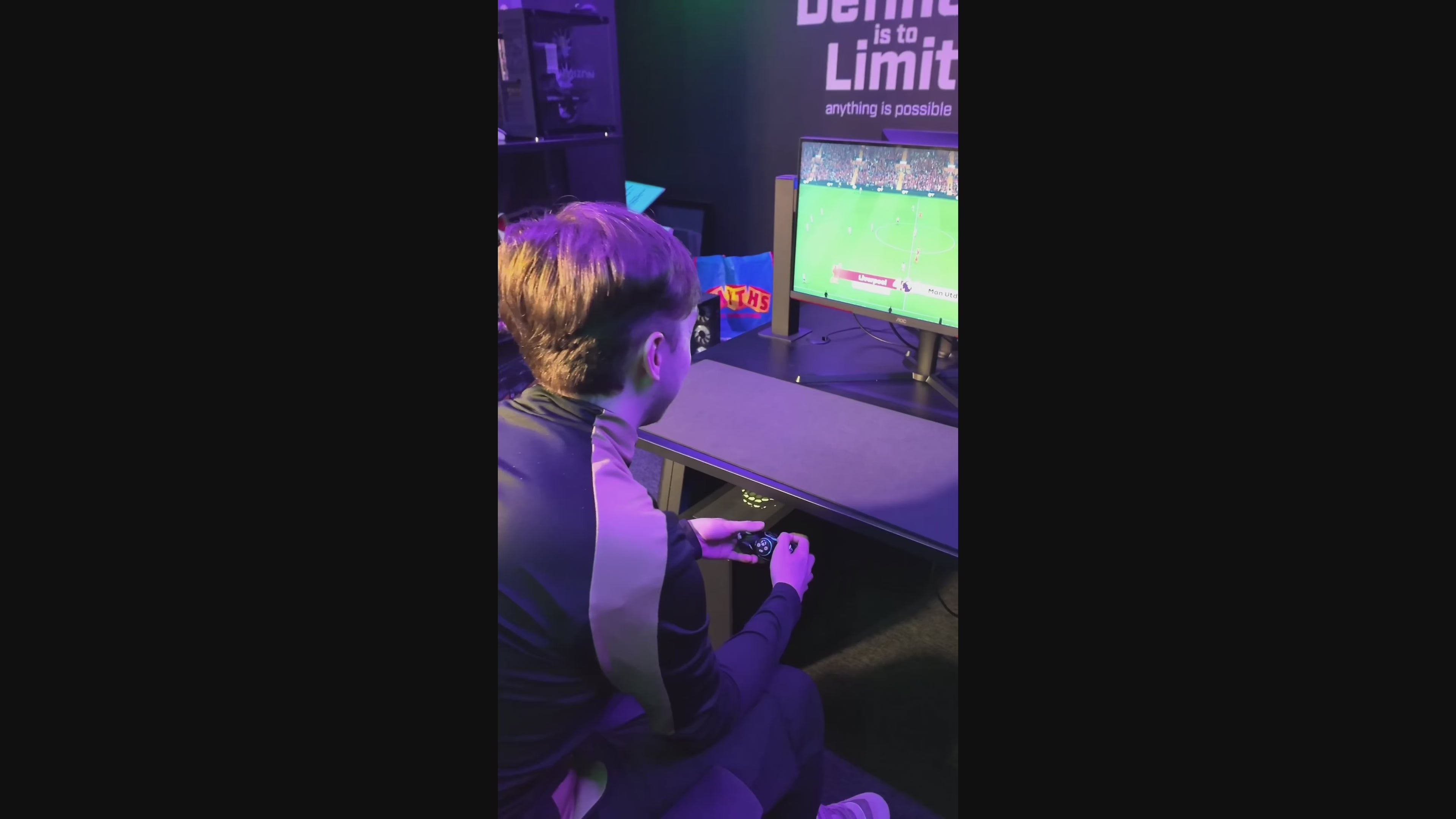 Pro-Gamer-playing-Fifa-with-the-Proteus-Controller